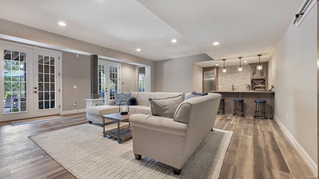 Enclave Bellerive Seven - Residential