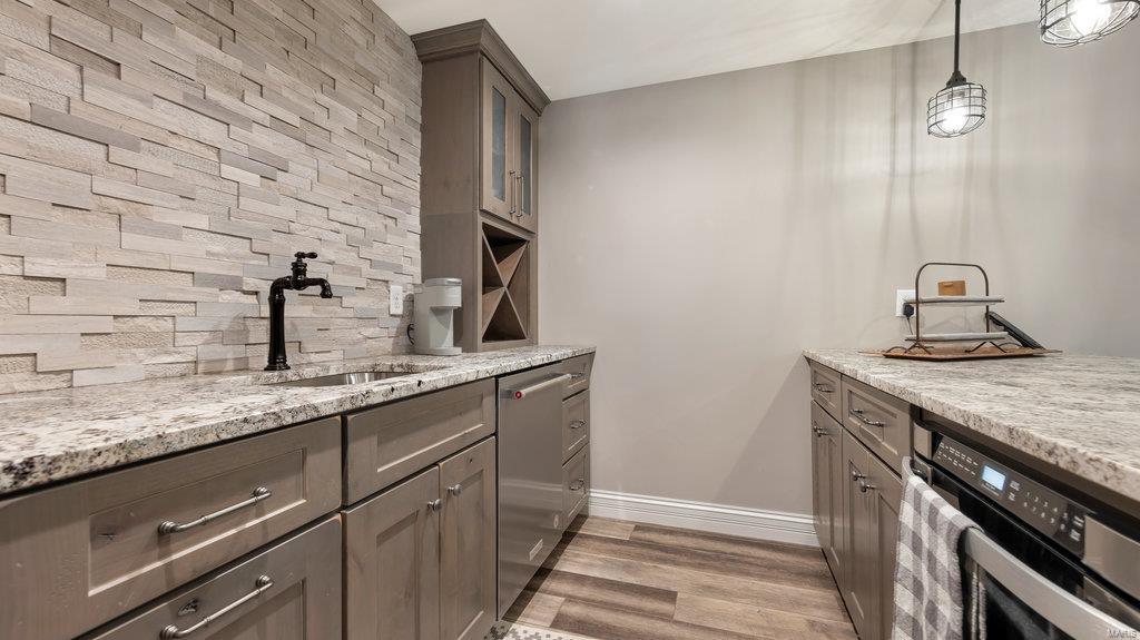 Enclave Bellerive Seven - Residential