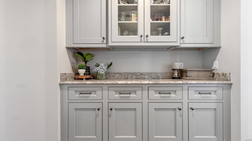 Enclave Bellerive Seven - Residential