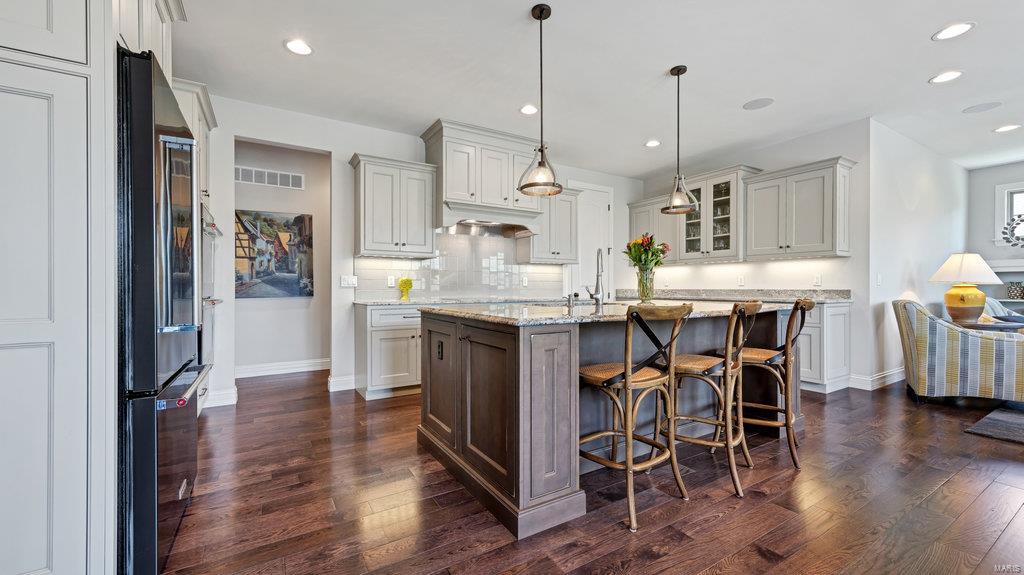 Enclave Bellerive Seven - Residential