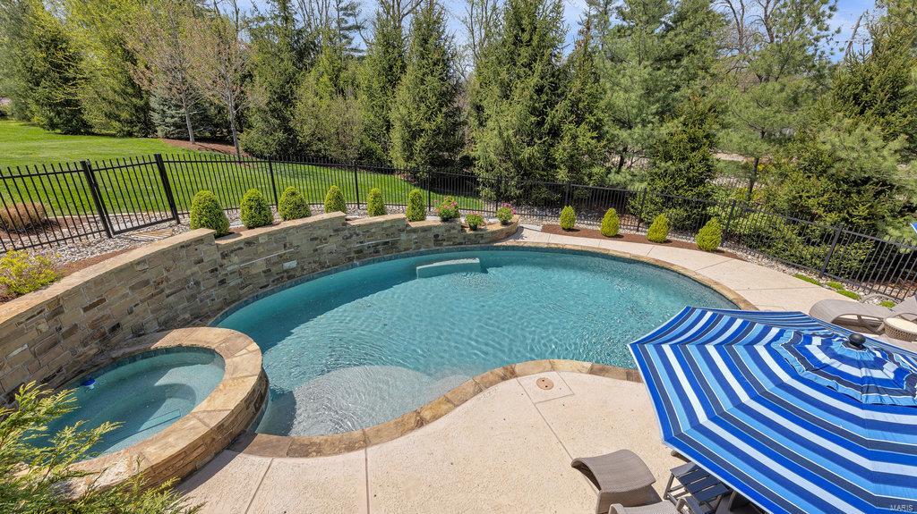 Enclave Bellerive Seven - Residential