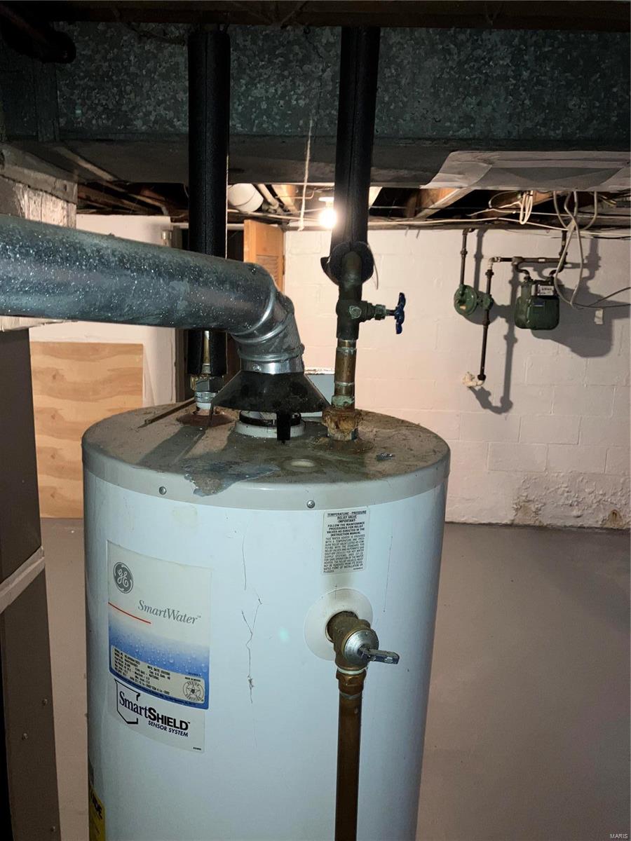 West Walnut Manor - Residential