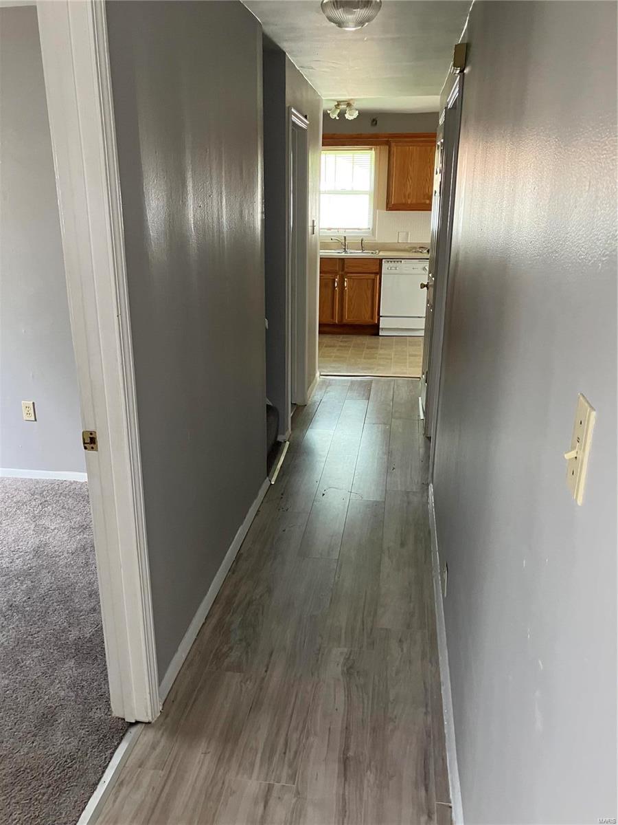 West Walnut Manor - Residential