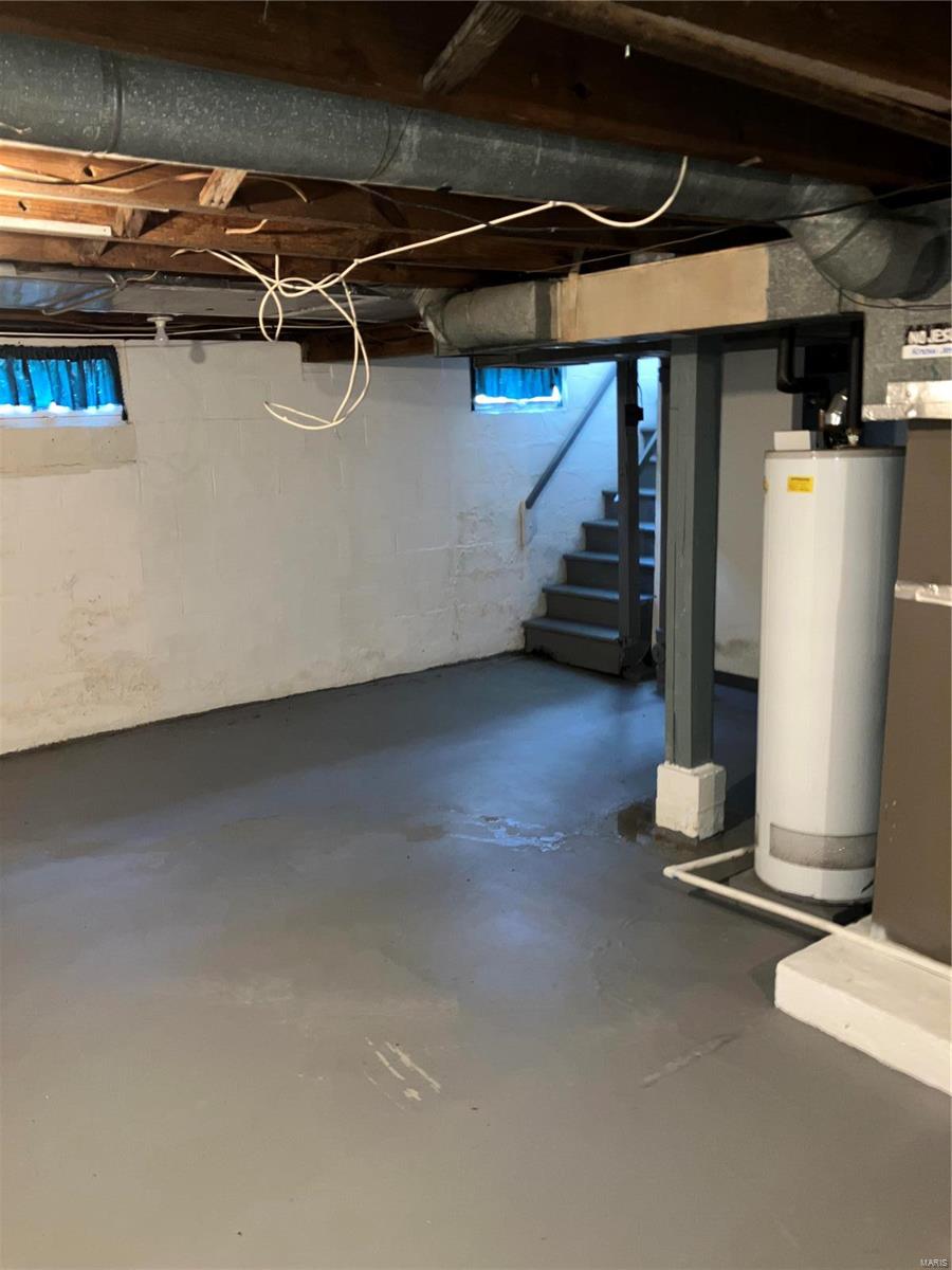 West Walnut Manor - Residential