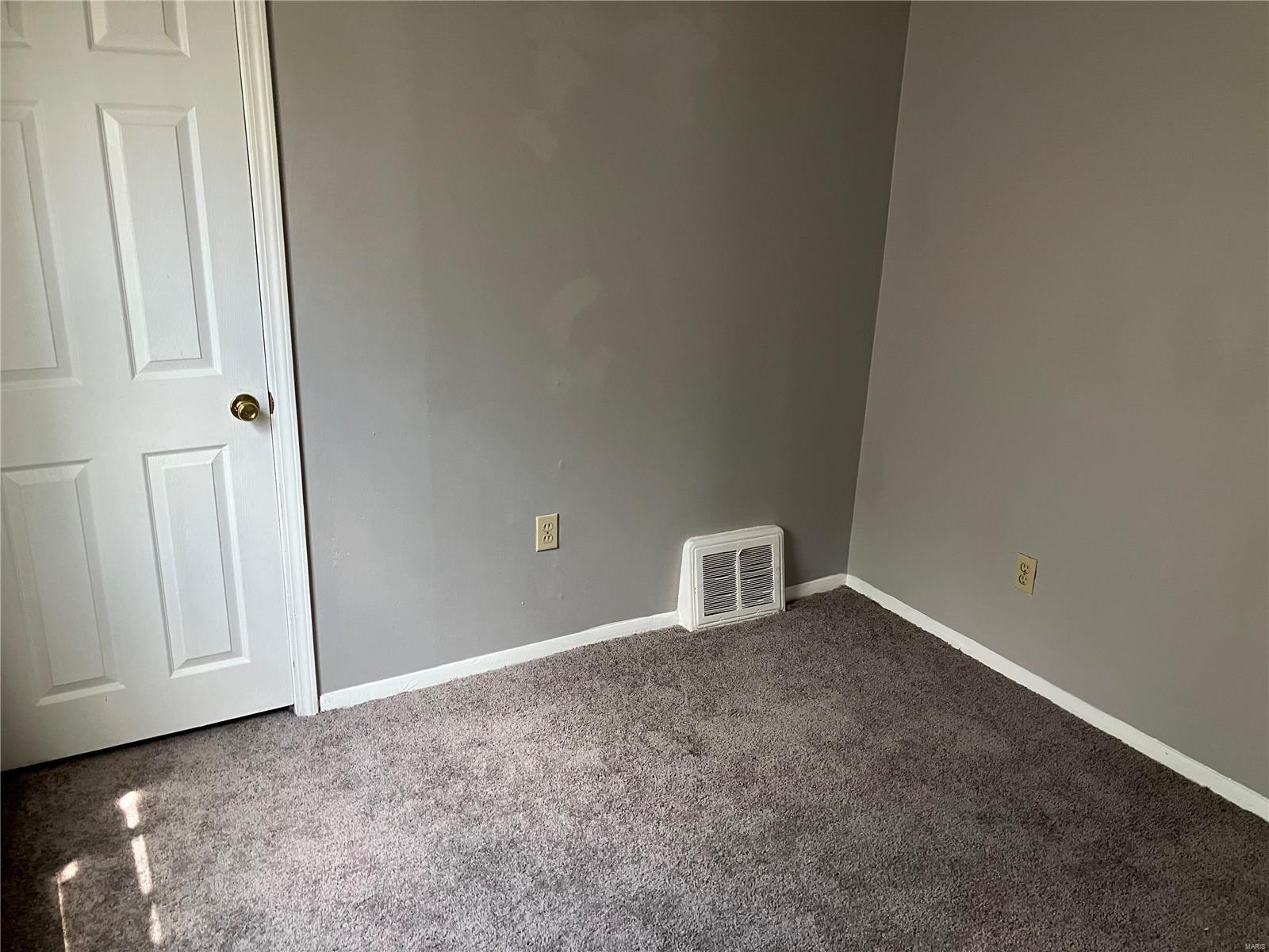 West Walnut Manor - Residential