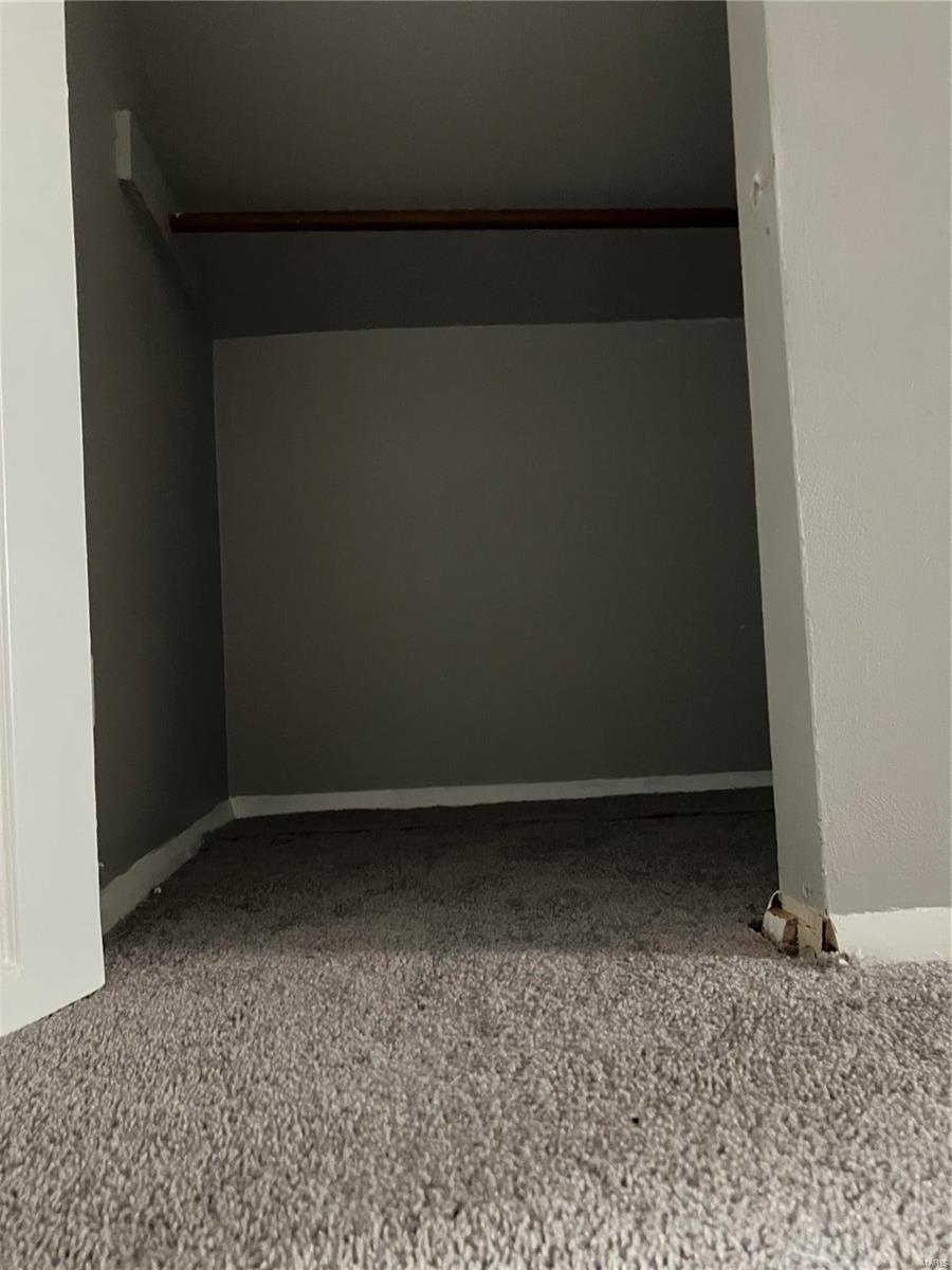 West Walnut Manor - Residential