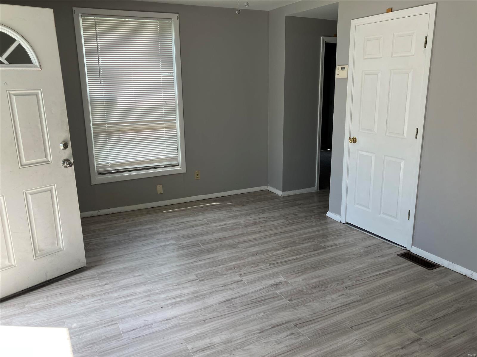 West Walnut Manor - Residential