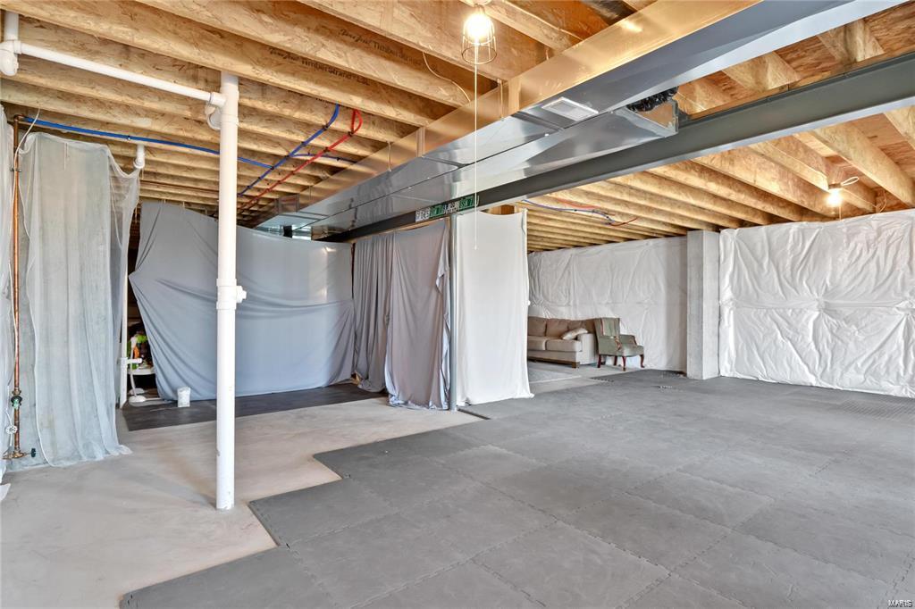 St Charles, Missouri 63301, United States, 3 Bedrooms Bedrooms, ,2 BathroomsBathrooms,Residential,Active,109300