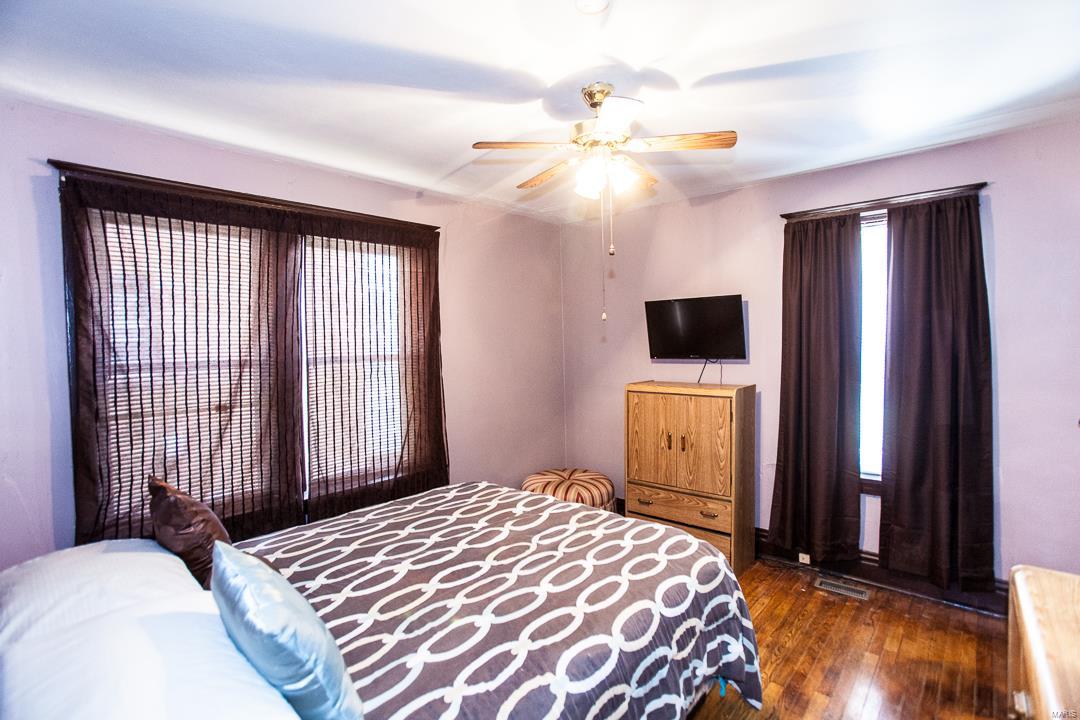 University Park - Residential Income