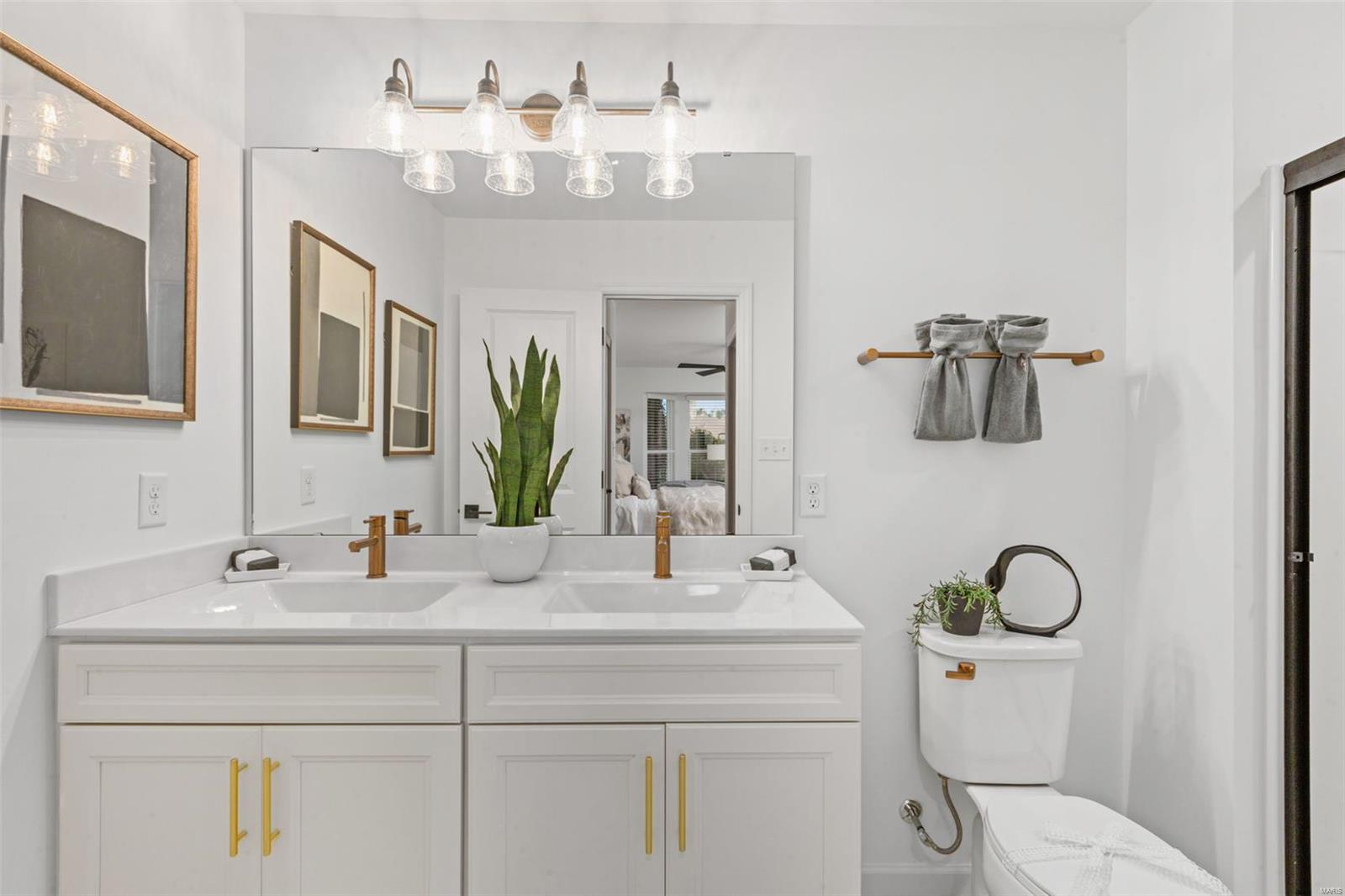 Parkview Manors - Residential