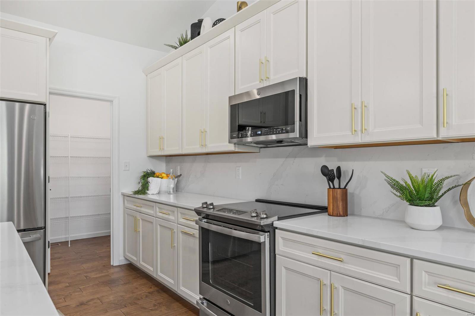 Parkview Manors - Residential