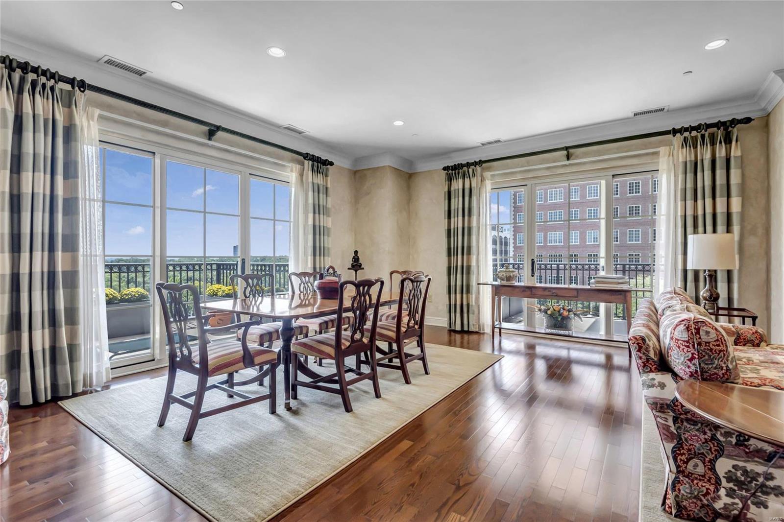 Plaza In Clayton A Condo Amd & - Residential