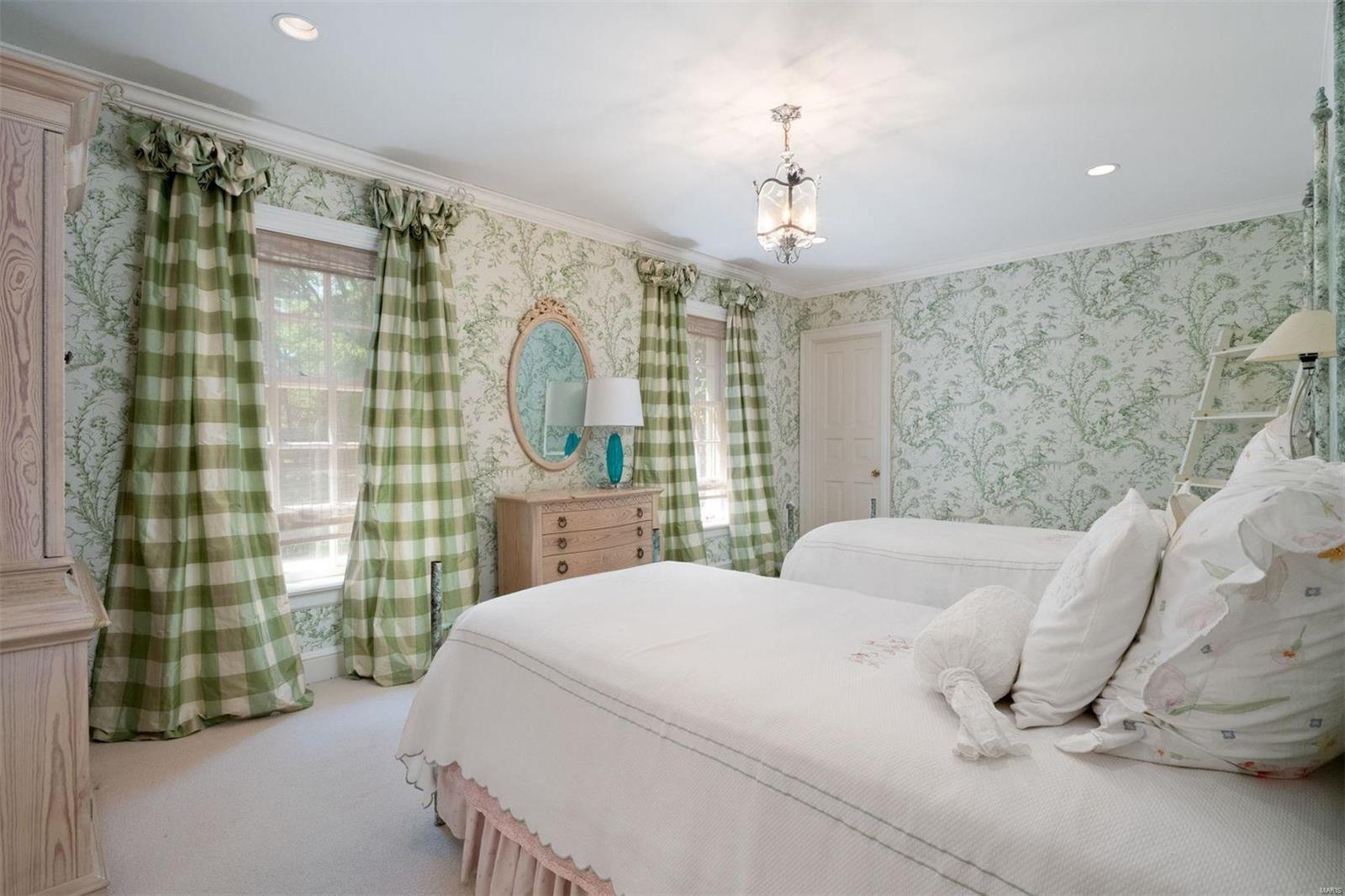 Barclay Woods - Residential