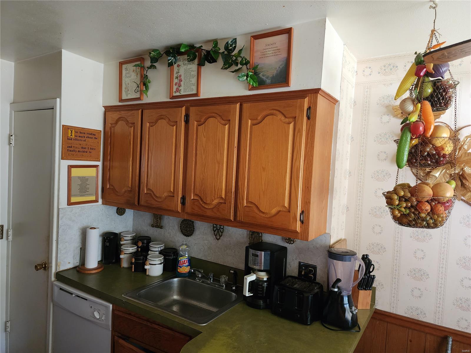 Hathaway manor - Residential