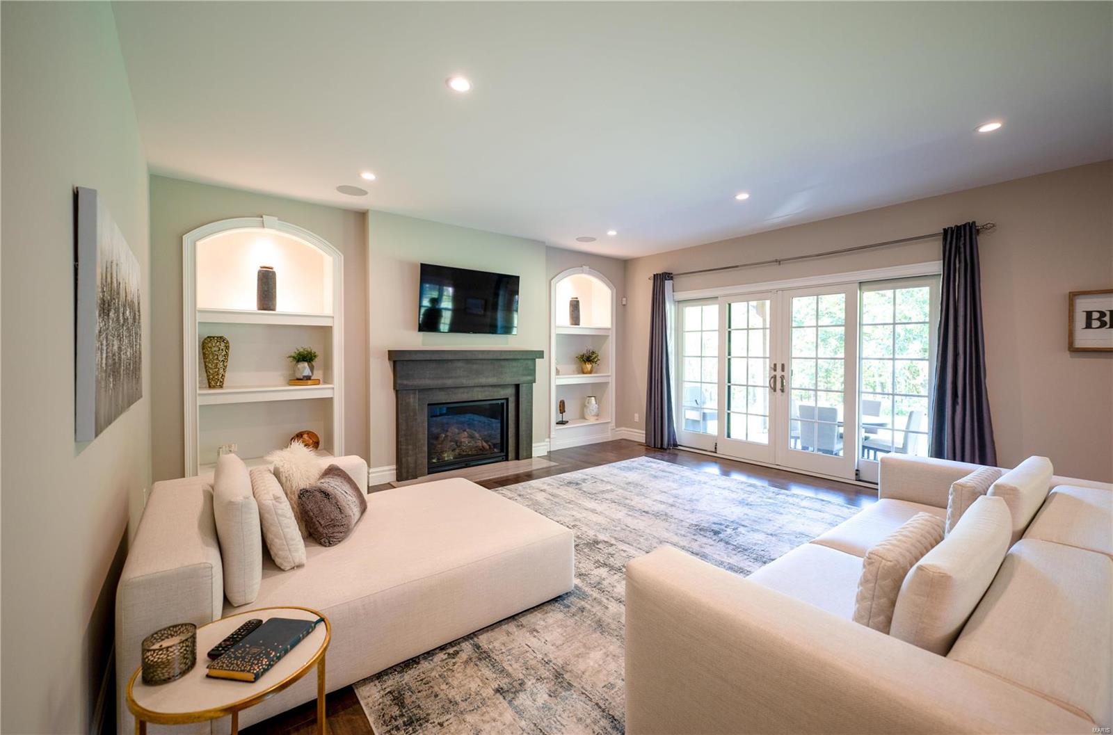 The Estate At Matteson Park #1 - Residential