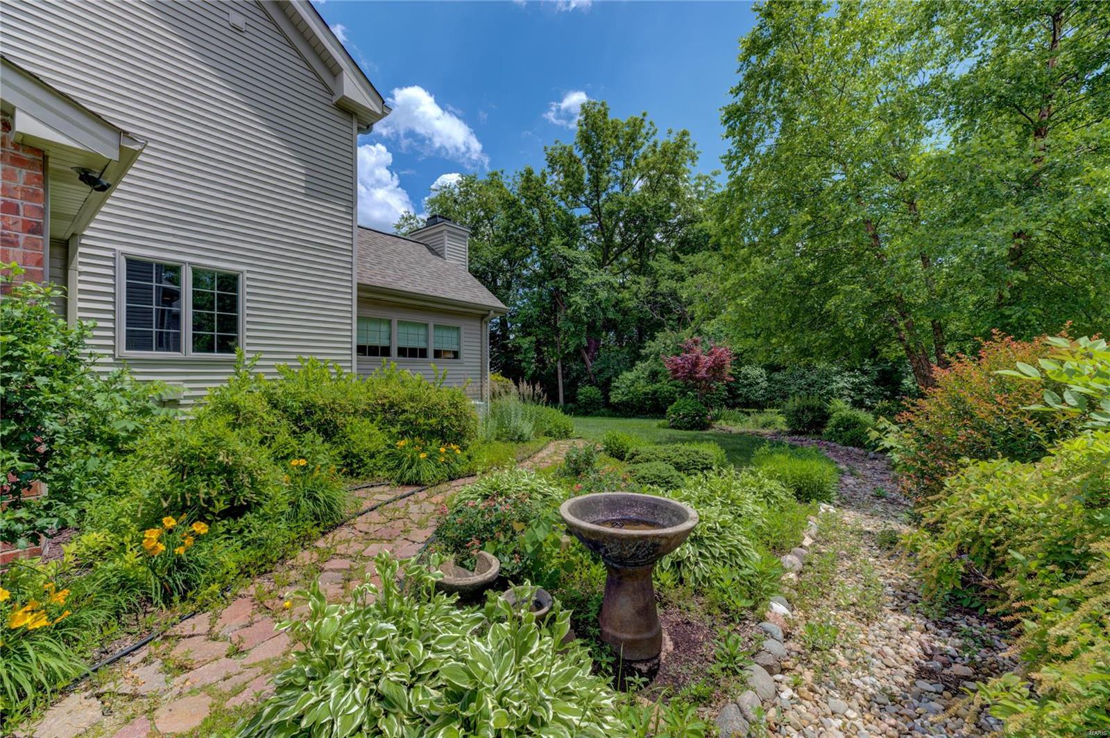 Le Pere Villa Place - Residential