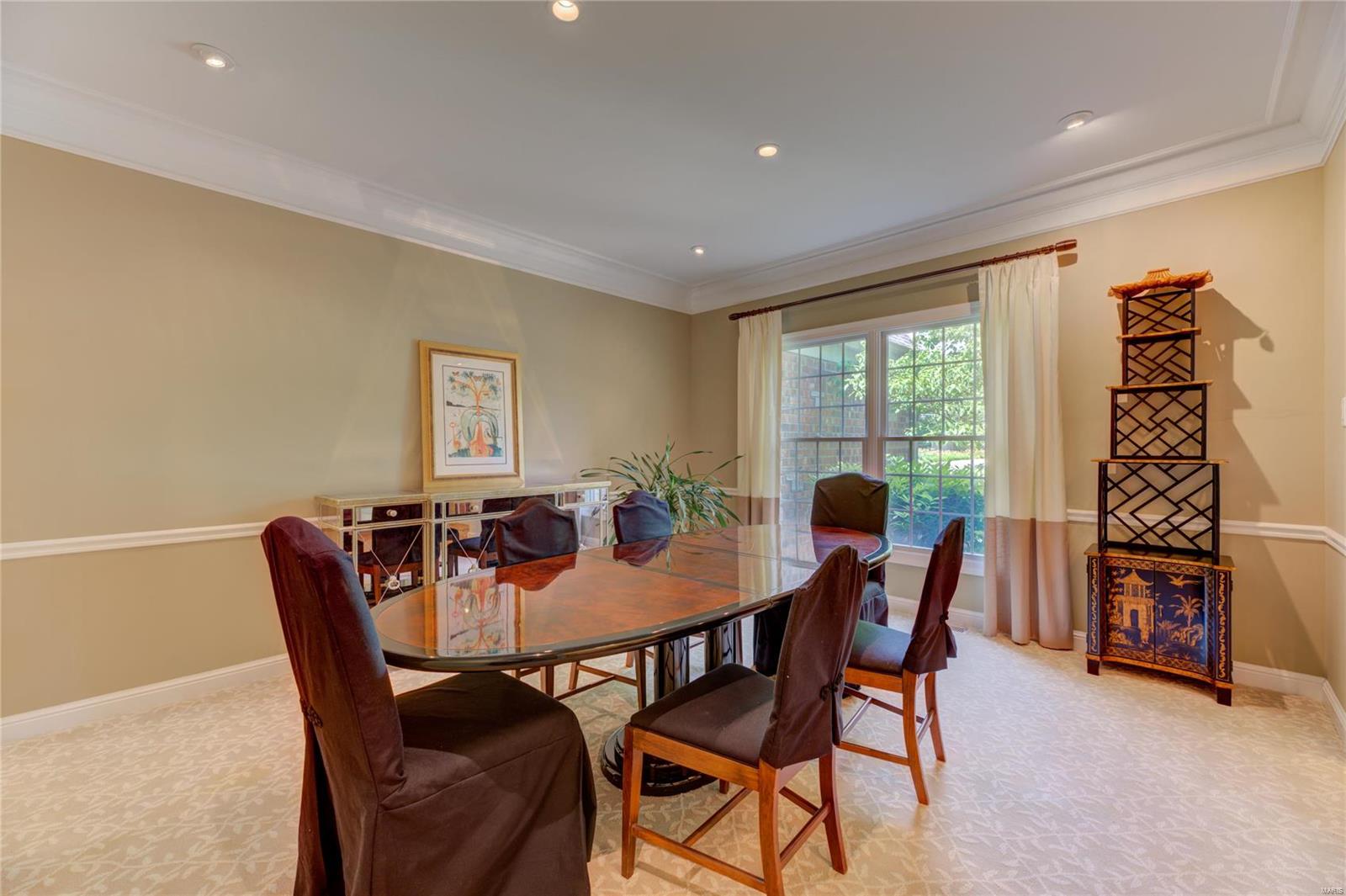 Le Pere Villa Place - Residential