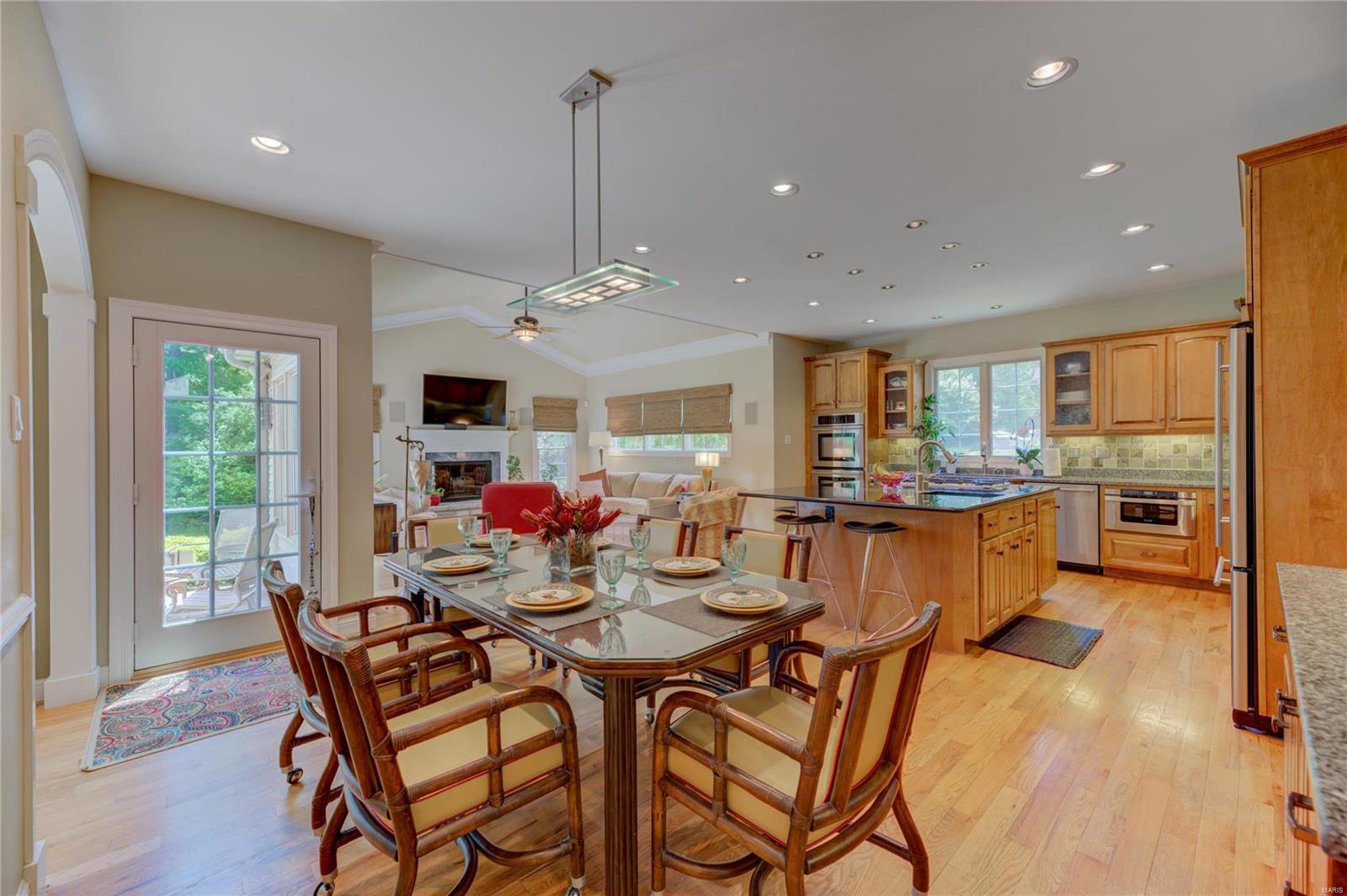 Le Pere Villa Place - Residential