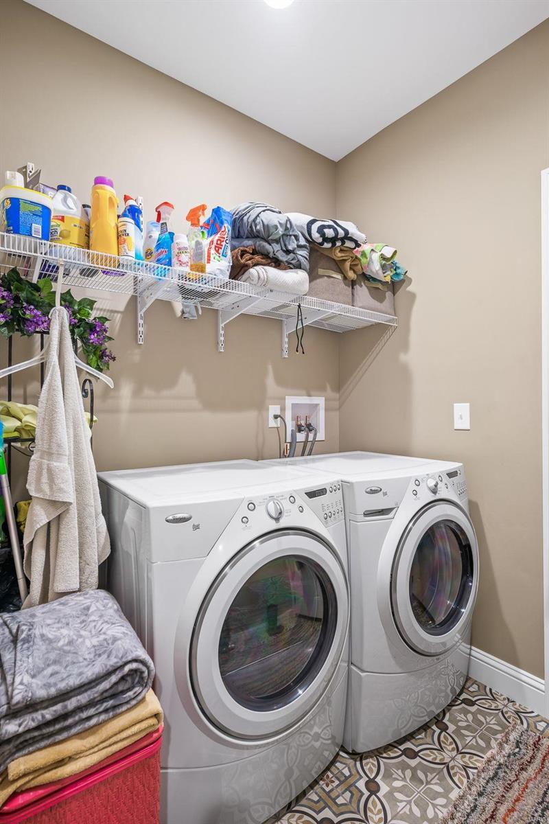 Twin Lakes - Residential