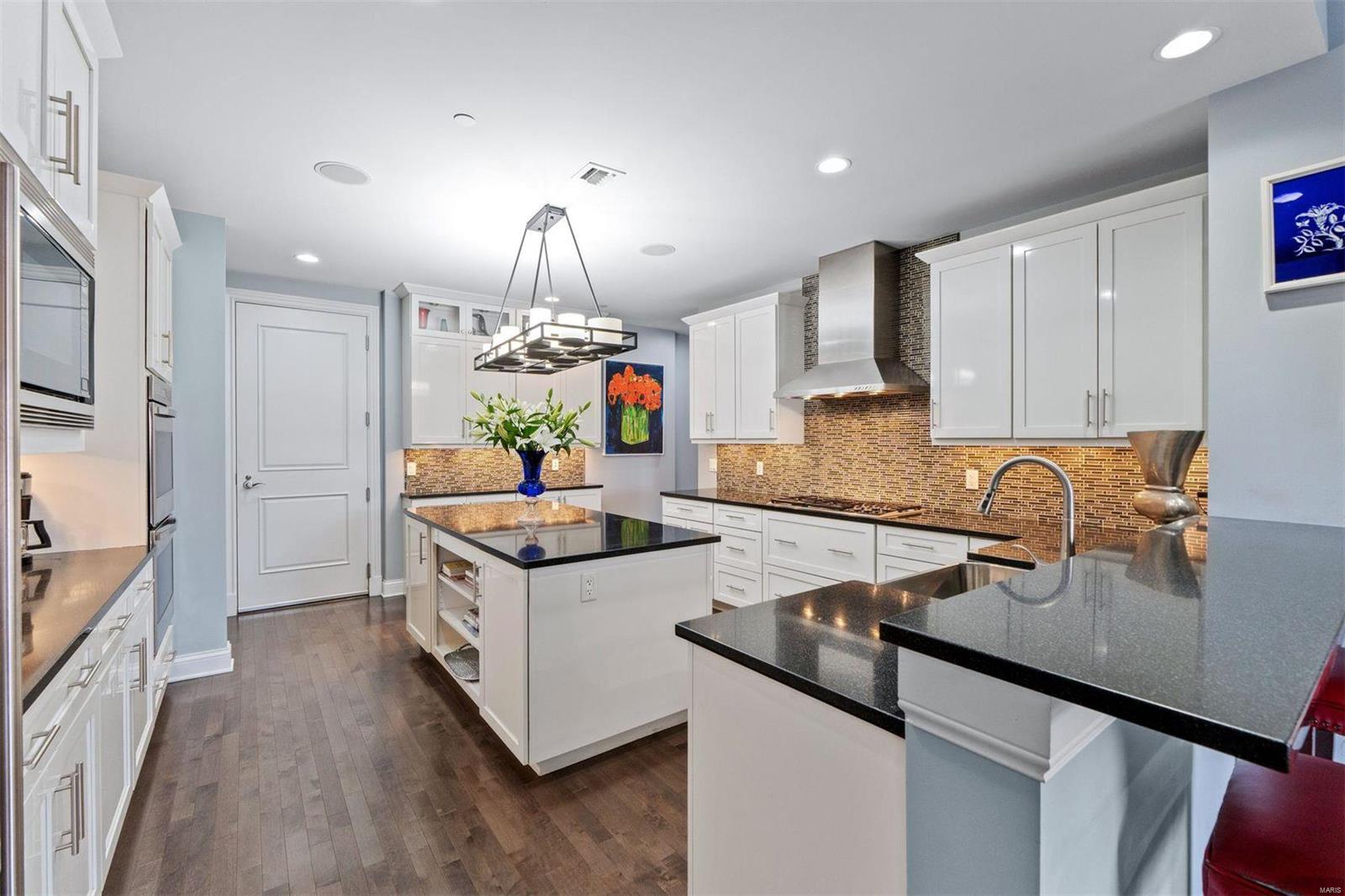 Crescent Condo - Residential