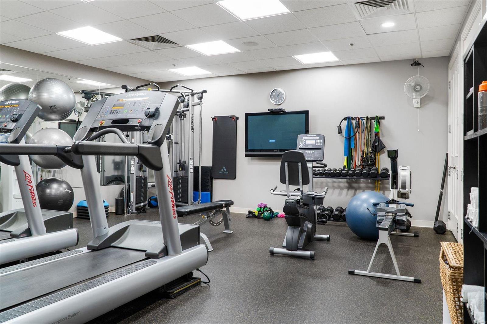 Crescent Condo - Residential