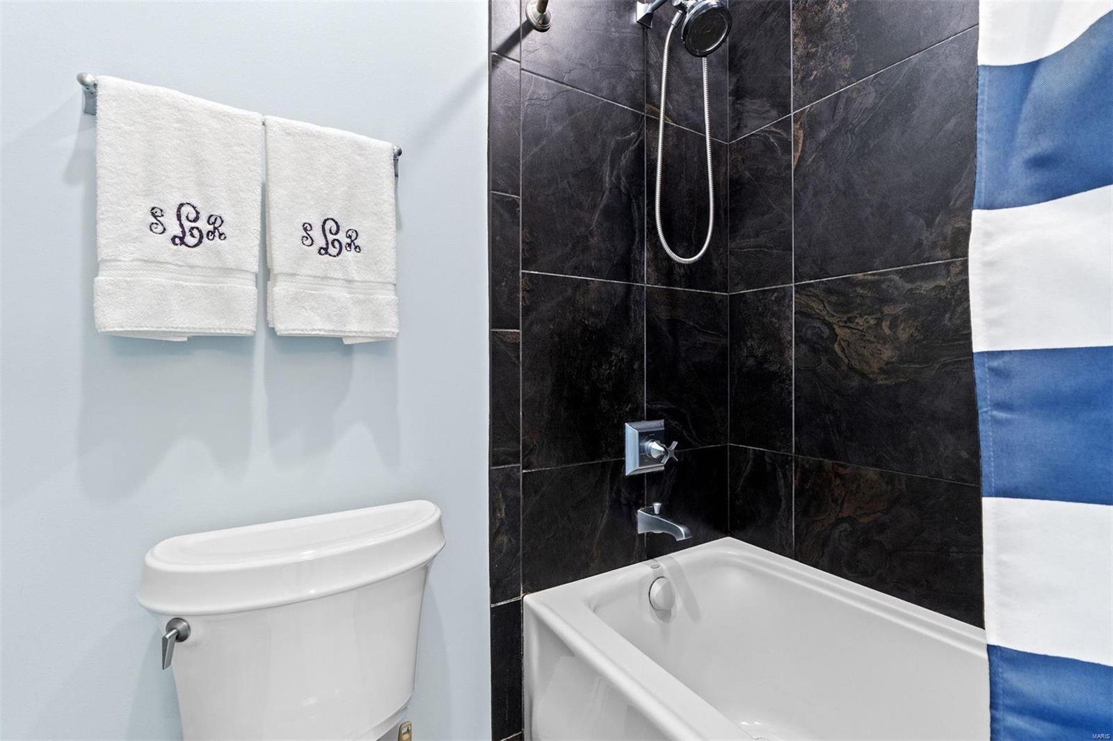 Crescent Condo - Residential