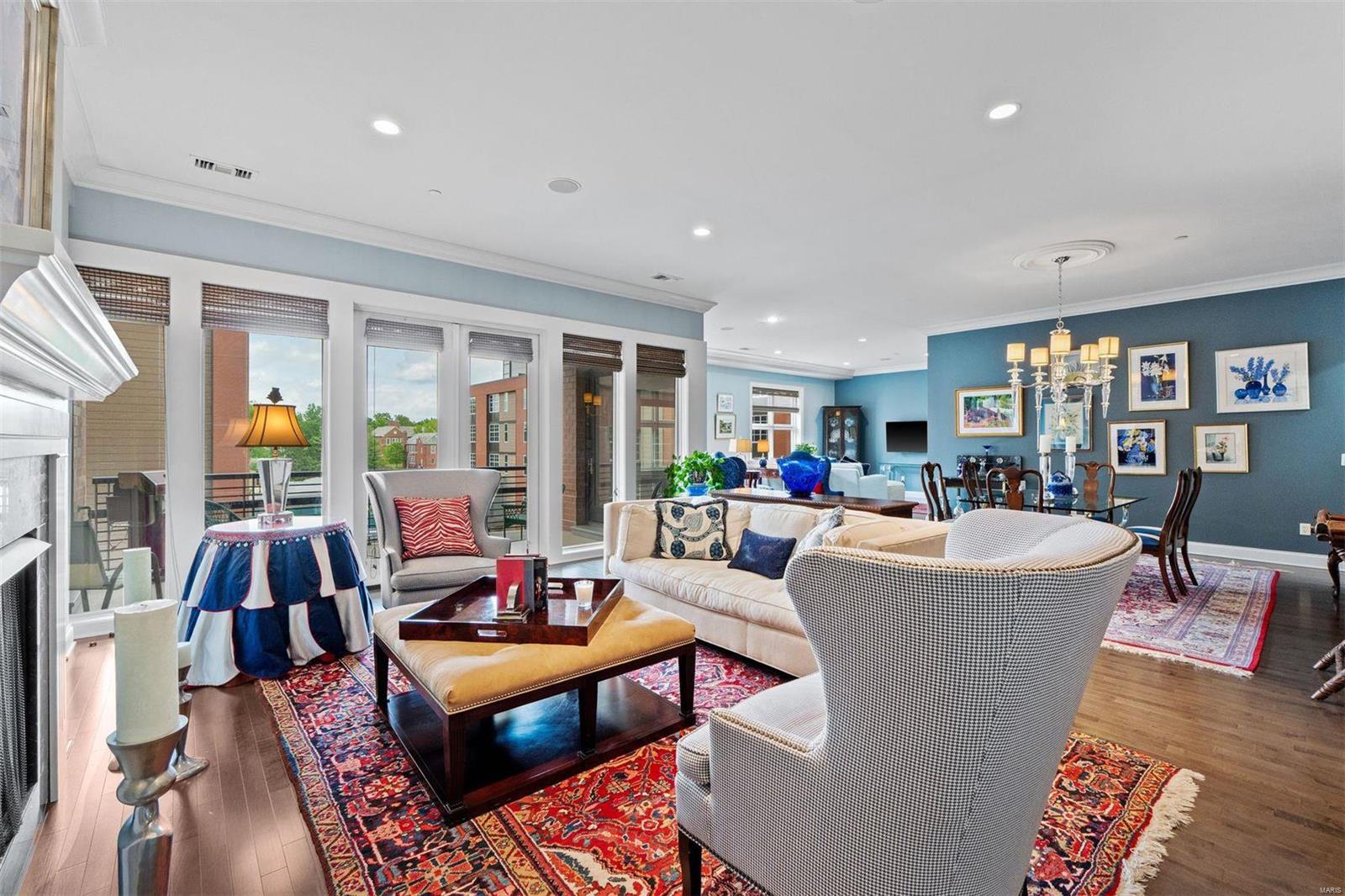 Crescent Condo - Residential