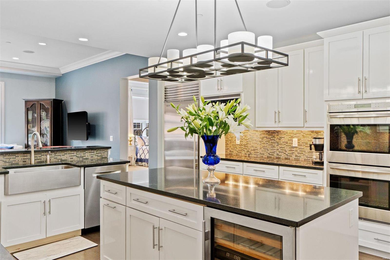 Crescent Condo - Residential