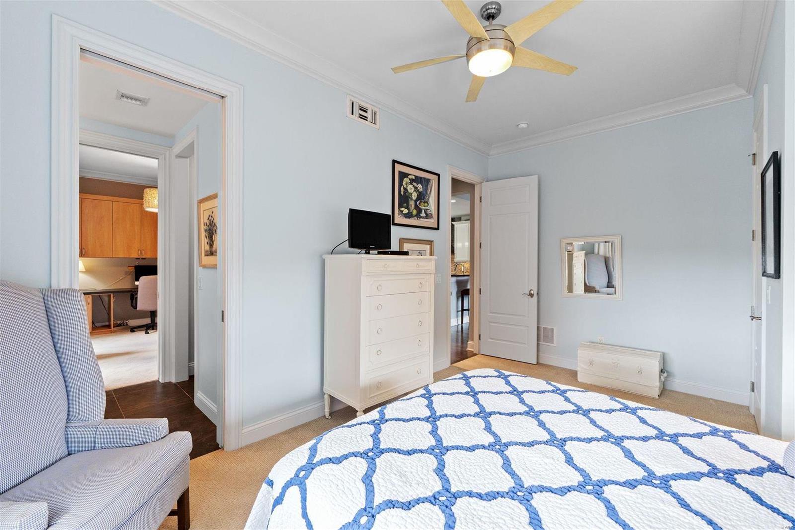 Crescent Condo - Residential