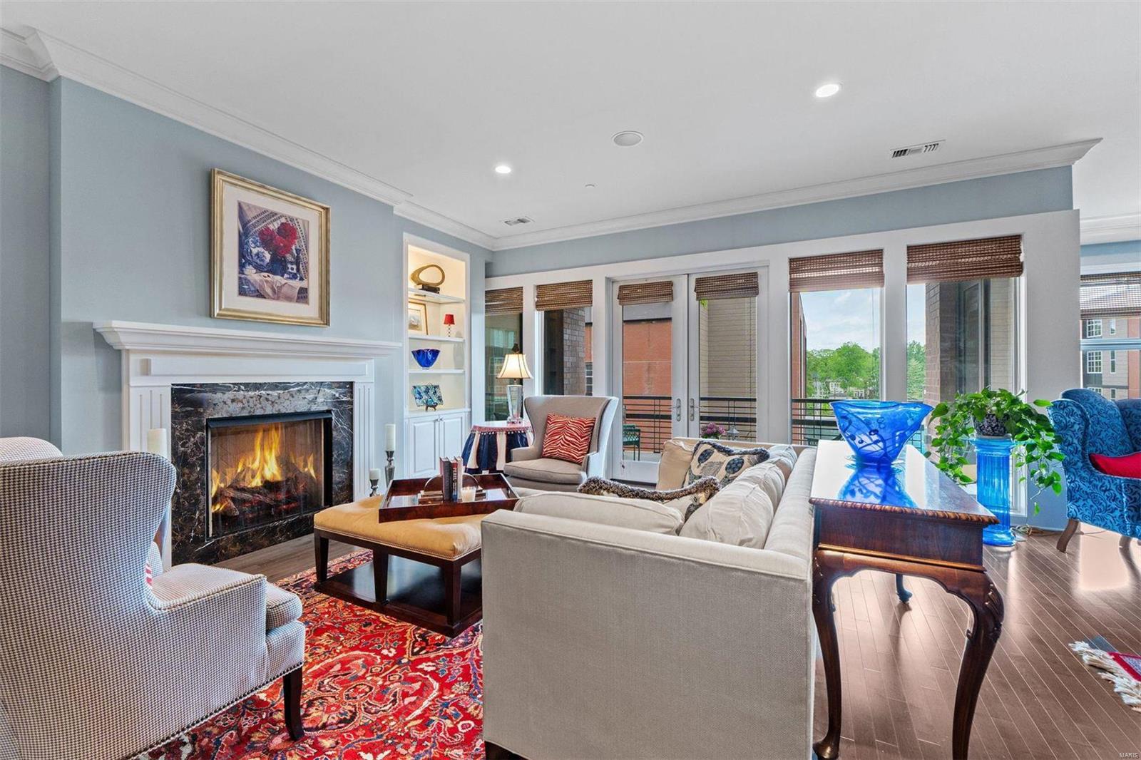 Crescent Condo - Residential