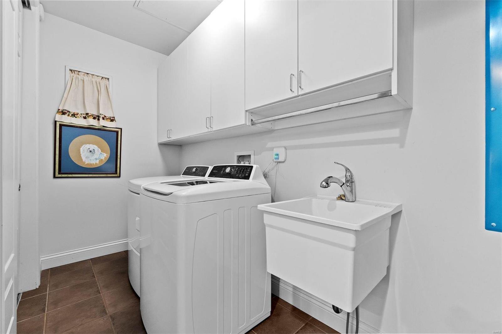 Crescent Condo - Residential