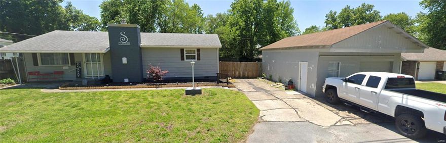 very cute 2 bedroom 1 bathroom home in the heart of Bolivar. This property has been recently updated with new flooring, fixtures, paint, etc. It also provides a large, detached 1 car shop.