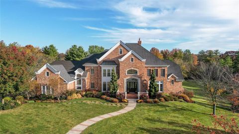Photo of 12045 Gailcrest Lane, St Louis, MO 63131 (MLS # 22068980)