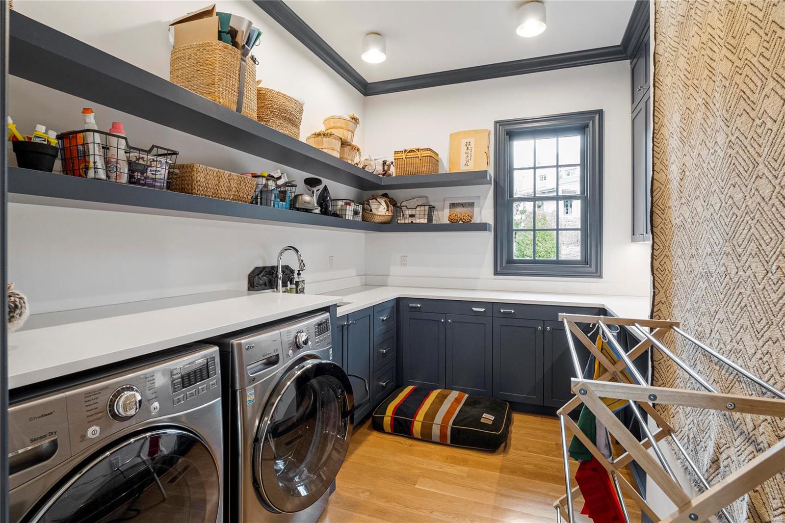 St Louis, Missouri 63124, United States, 5 Bedrooms Bedrooms, ,6 BathroomsBathrooms,Residential,Pending,104215