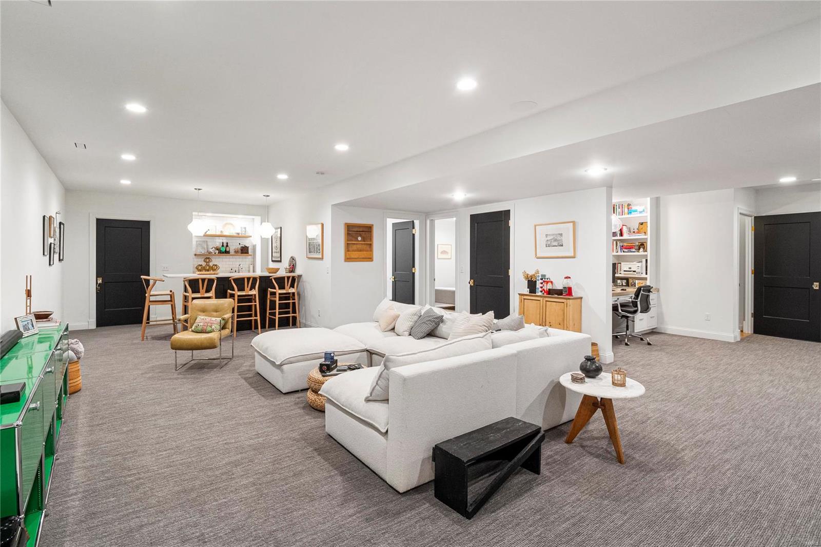 St Louis, Missouri 63124, United States, 5 Bedrooms Bedrooms, ,6 BathroomsBathrooms,Residential,Pending,104215