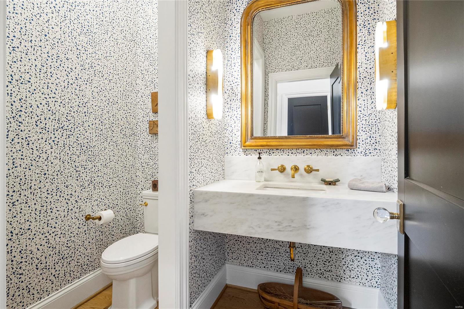 St Louis, Missouri 63124, United States, 5 Bedrooms Bedrooms, ,6 BathroomsBathrooms,Residential,Pending,104215