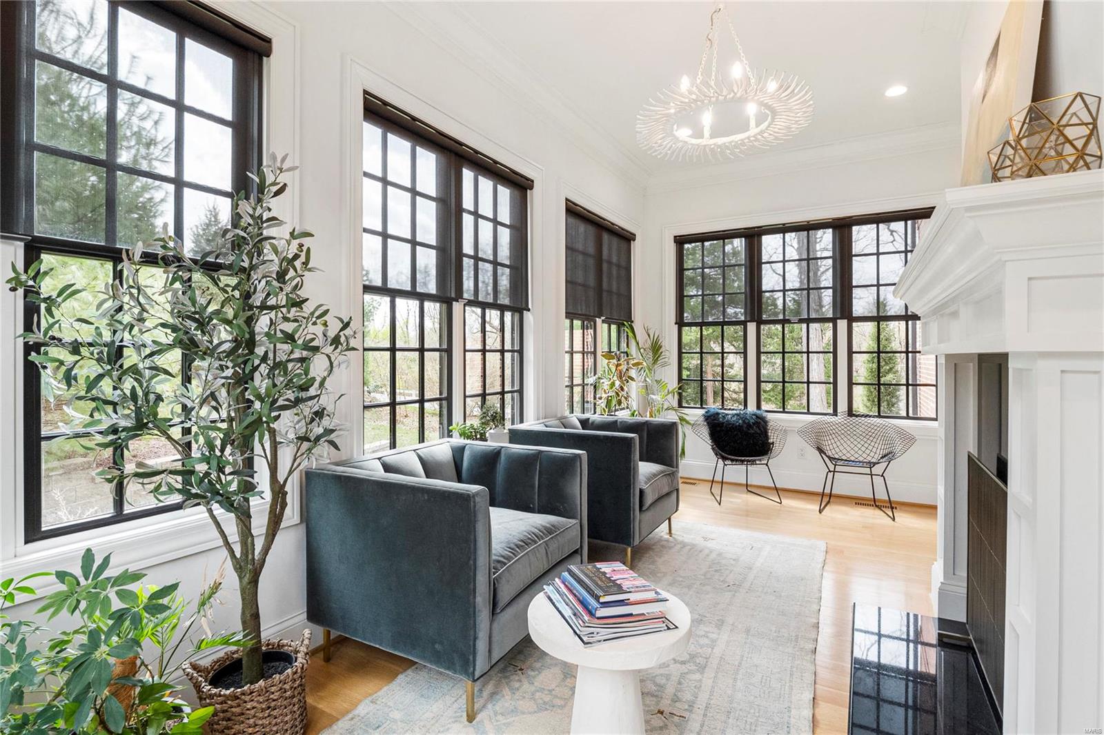 St Louis, Missouri 63124, United States, 5 Bedrooms Bedrooms, ,6 BathroomsBathrooms,Residential,Pending,104215