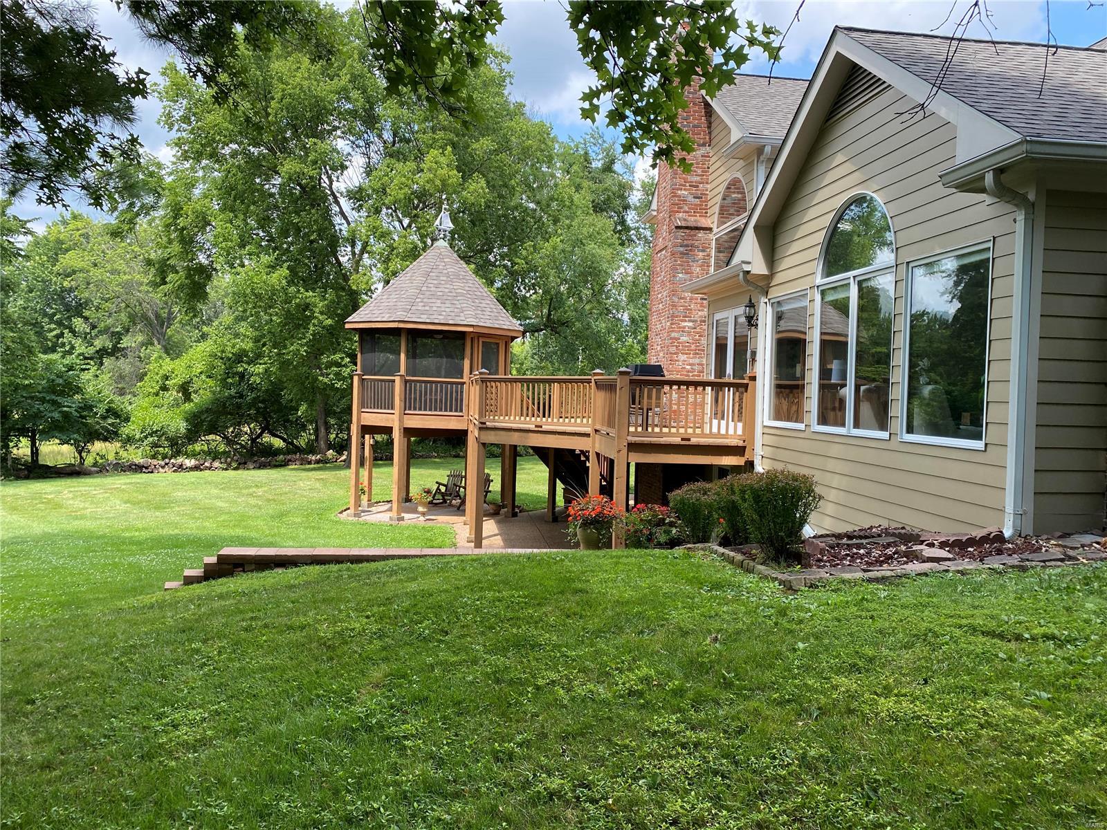 Walnut Hill Lts 1 & 2 Bdy Adj Lt 1 - Residential