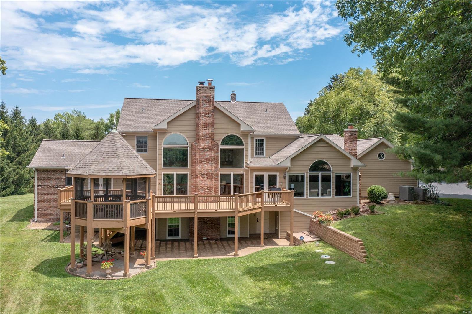 Walnut Hill Lts 1 & 2 Bdy Adj Lt 1 - Residential