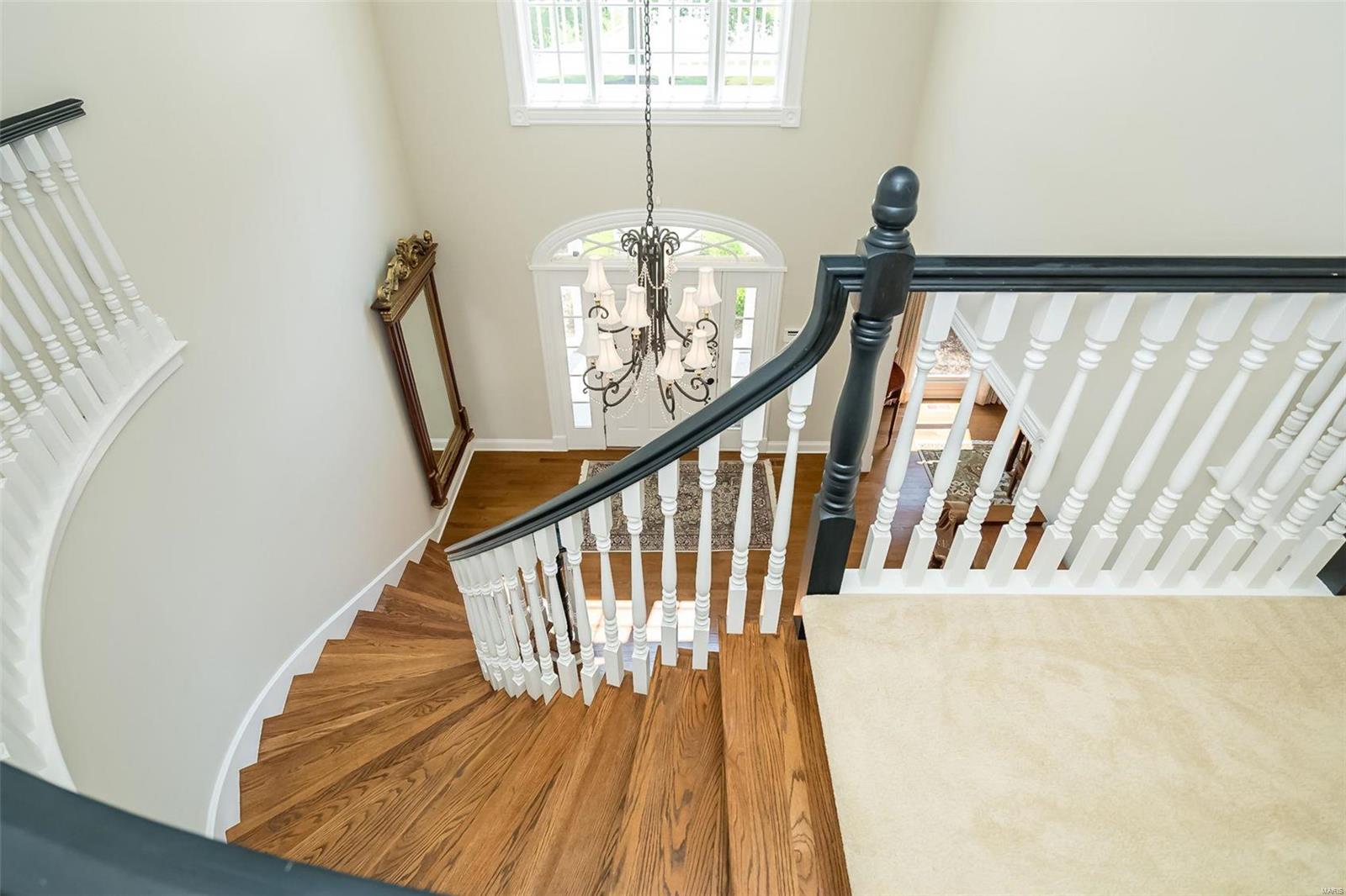 Manderleigh Of Town & Country One - Residential