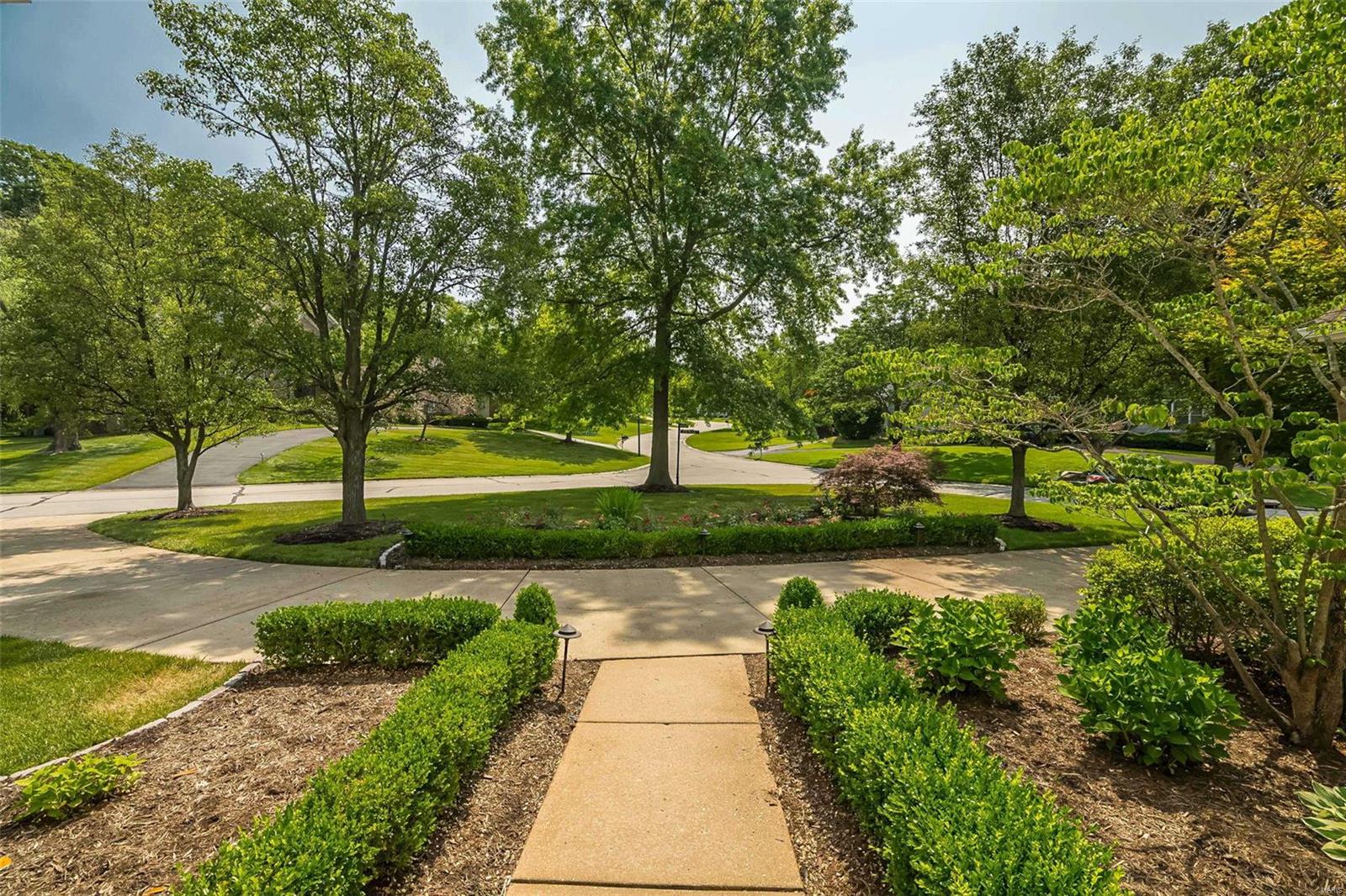 Manderleigh Of Town & Country One - Residential