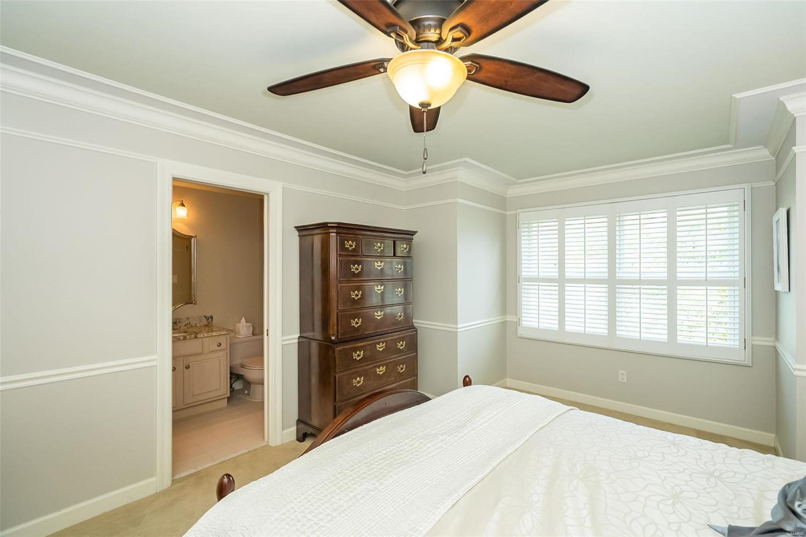 Manderleigh Of Town & Country One - Residential