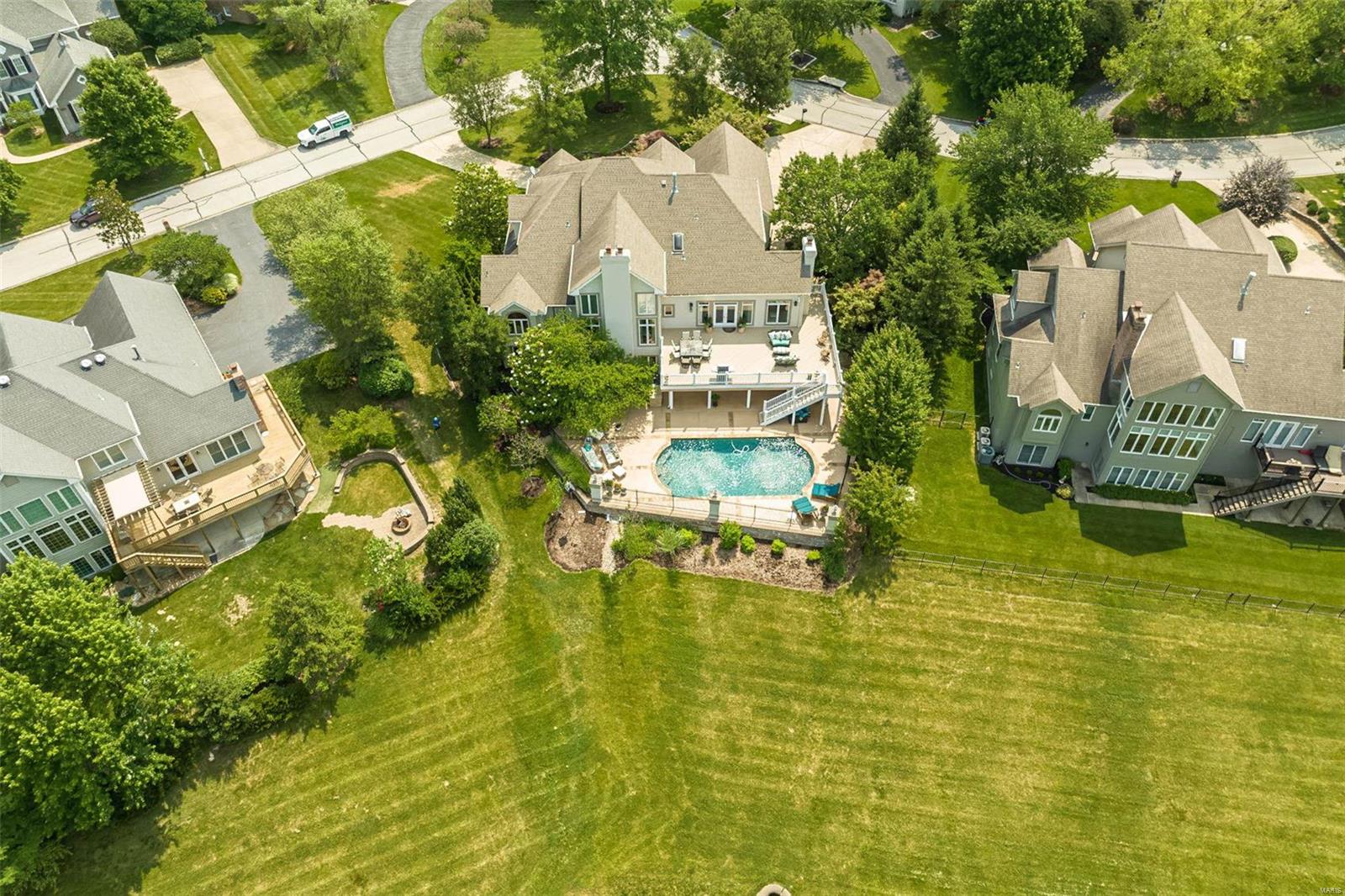 Manderleigh Of Town & Country One - Residential