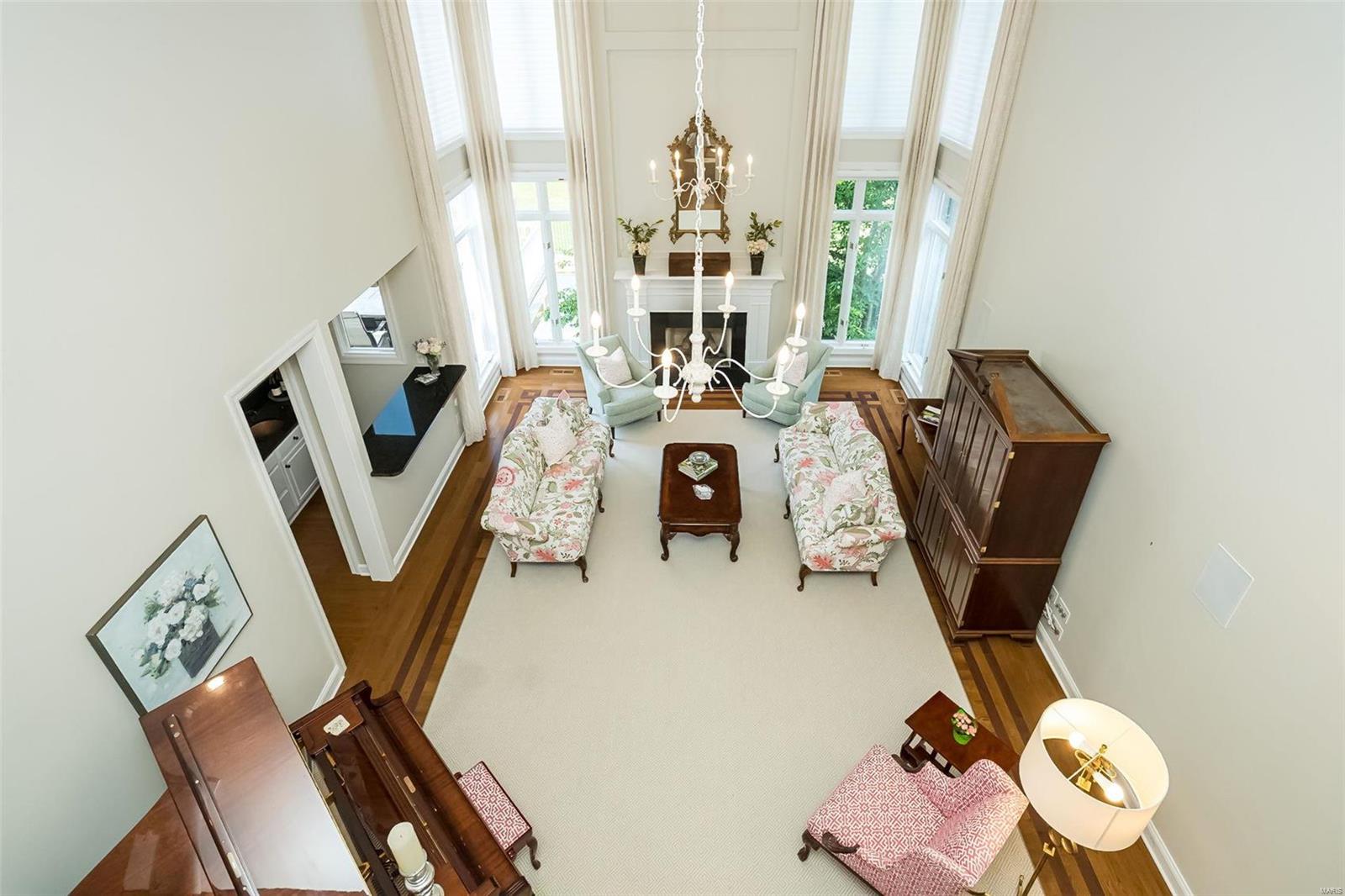 Manderleigh Of Town & Country One - Residential