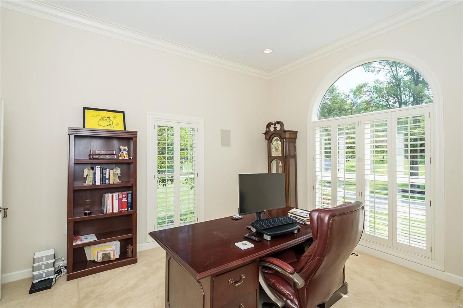 Manderleigh Of Town & Country One - Residential