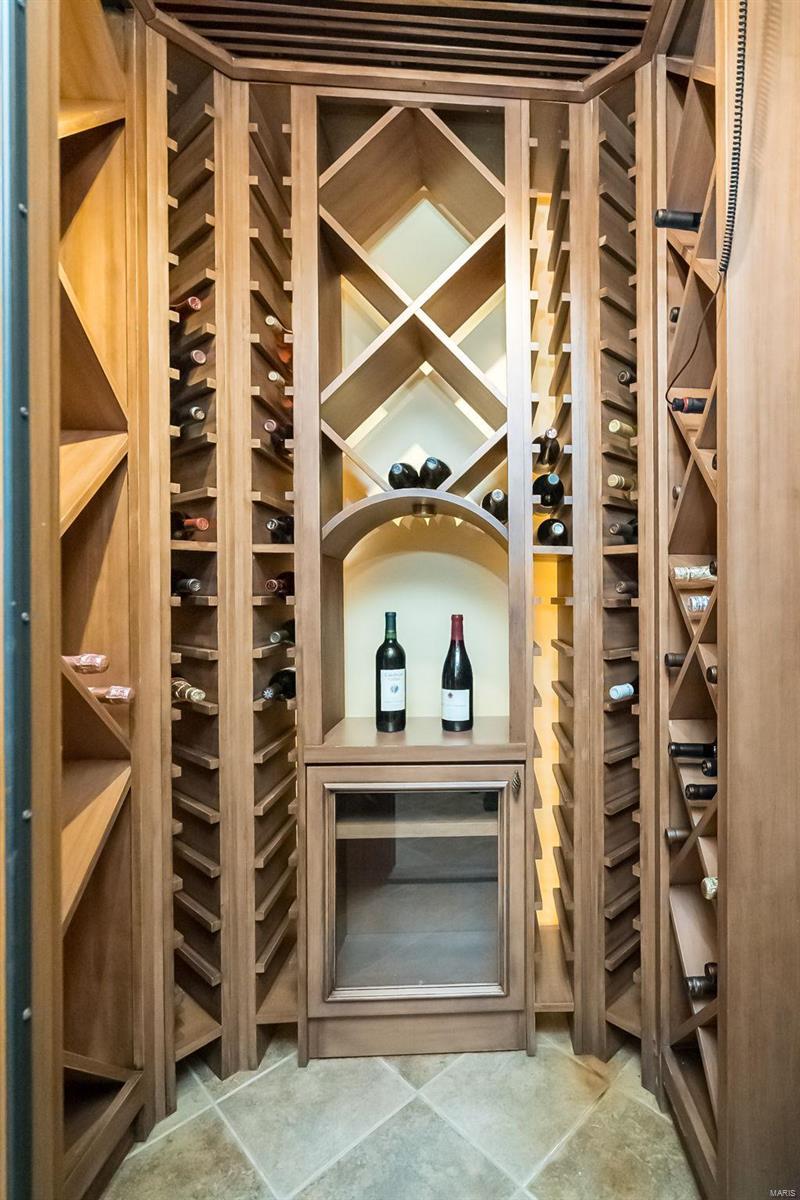 Manderleigh Of Town & Country One - Residential