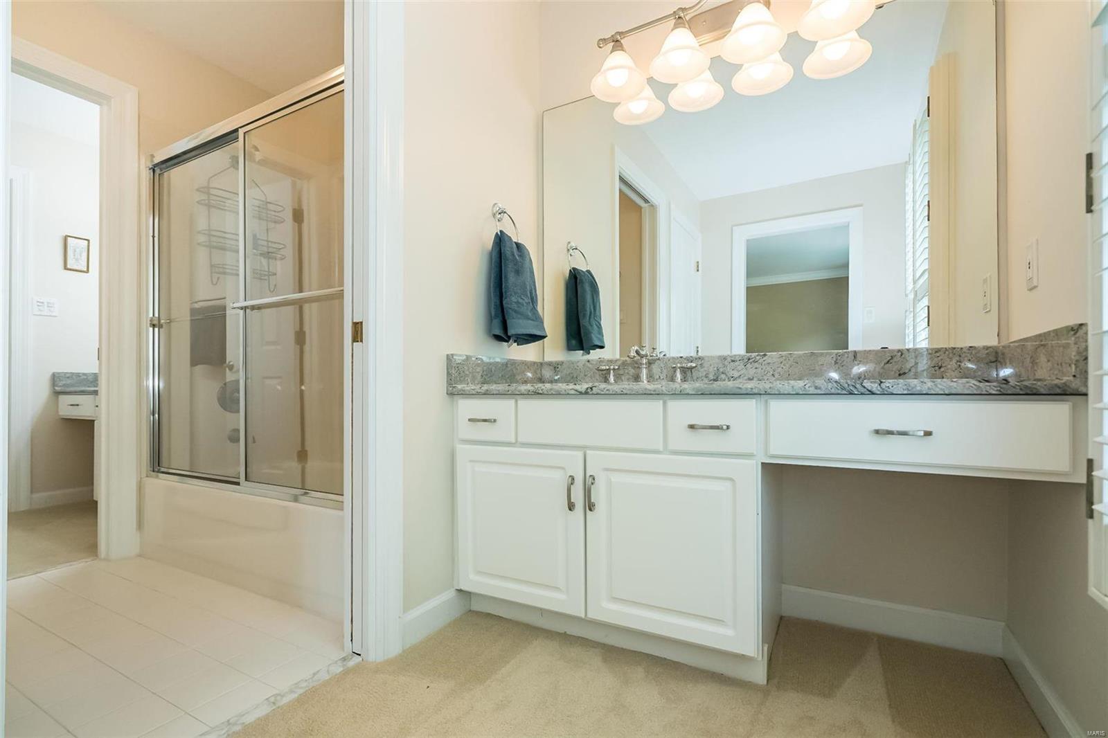 Manderleigh Of Town & Country One - Residential