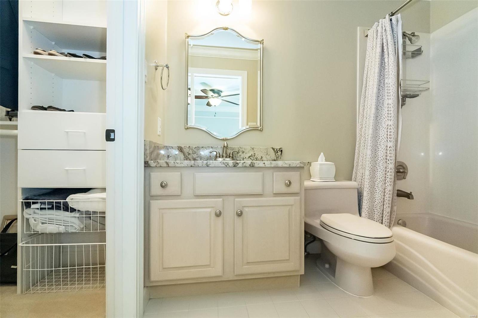 Manderleigh Of Town & Country One - Residential