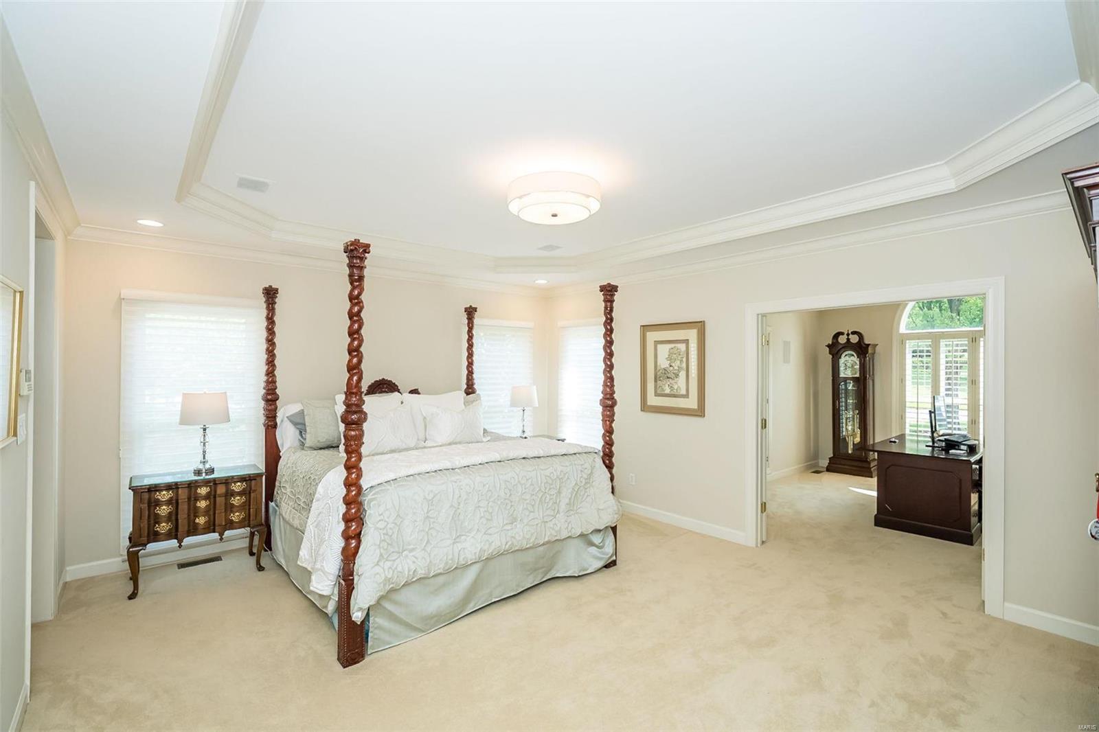 Manderleigh Of Town & Country One - Residential