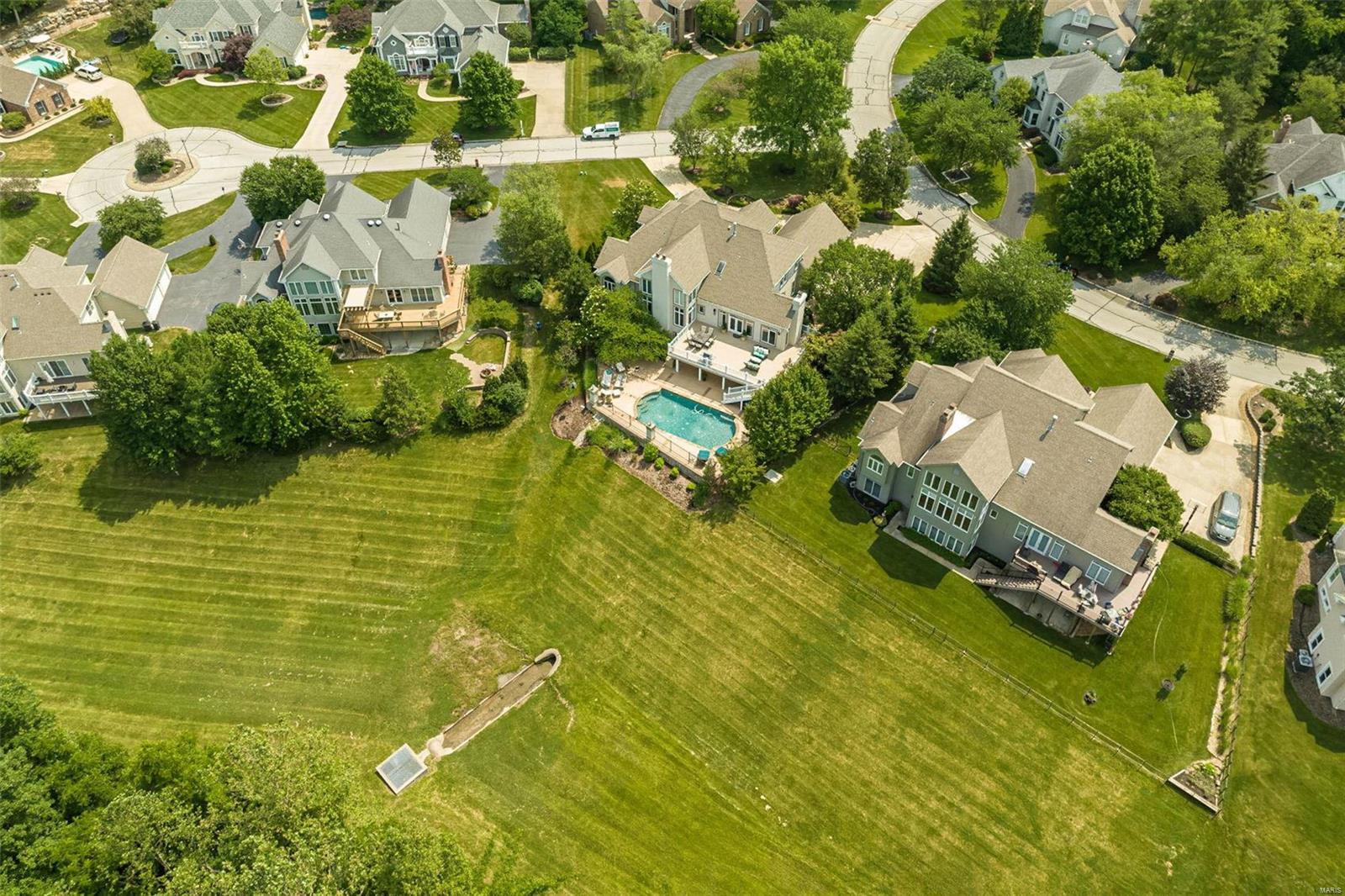 Manderleigh Of Town & Country One - Residential